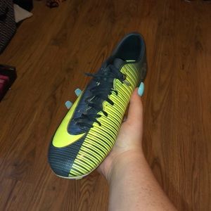 Nike mercurial soccer cleats